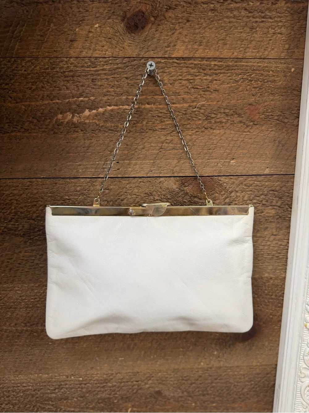 Vintage Etra White Leather Frame-Top Clutch with Kiss-lock and Chain Strap
